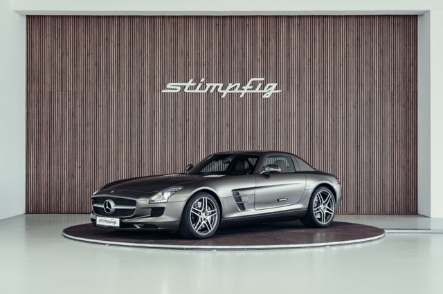 Mercedes-Benz SLS AMG Coupé, Magno Sylvanitgrau, 1. Hand