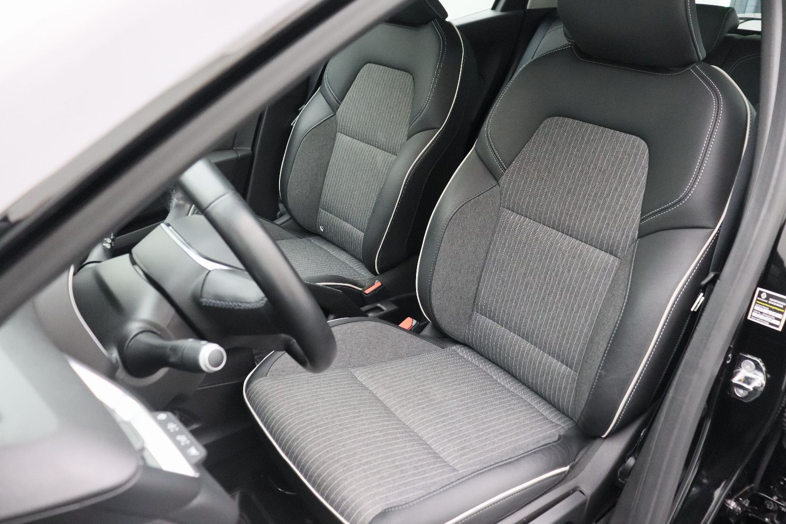 Fahrzeugabbildung Renault Clio V 1.0 Intens