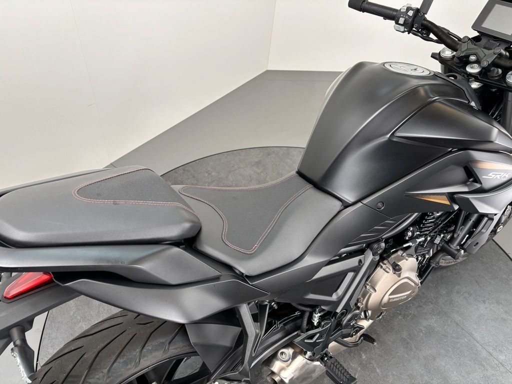 Fahrzeugabbildung QJ Motor SRK 700 *A2-TAUGLICH *WENIG KILOMETER *1.HAND