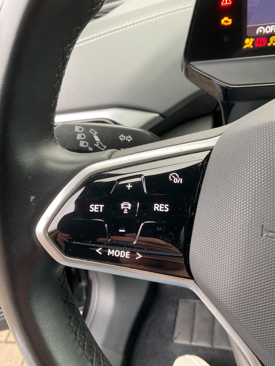 Fahrzeugabbildung Volkswagen ID.5 Pro Perform. 82 kWh 150 kW Pro,Navi,ACC,kam