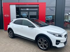 Fahrzeugabbildung Kia XCEED 1.4T DCT7 PLATINUM STANDHEIZUNG