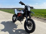 KTM 690 SMC R - KTM SM 690