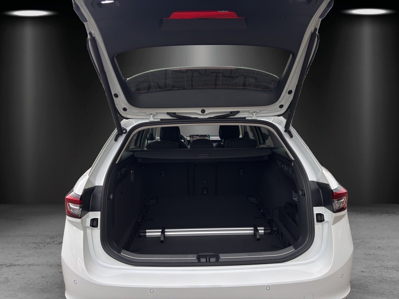 Fahrzeugabbildung SKODA Superb Combi Selection 2,0 TDI 110 kW DSG