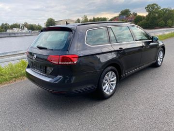 Volkswagen Passat - 5