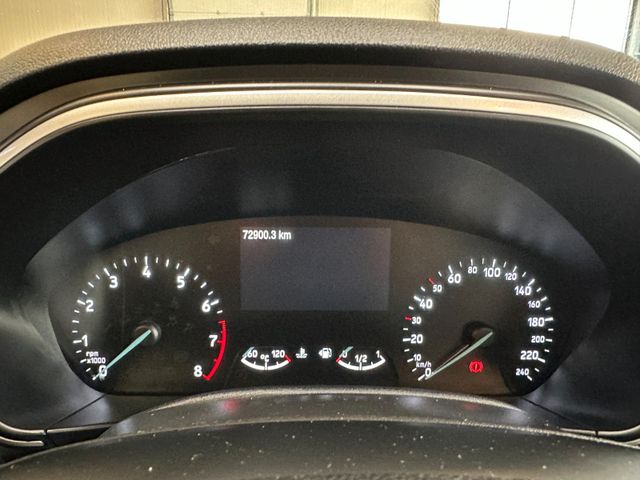 MYAUTOCENTER – Gebraucht- und Jahreswagen mit Werkstattservice in Pfaffenhofen Ford Focus Lim. *Pano*Kamera*AHK*LED*