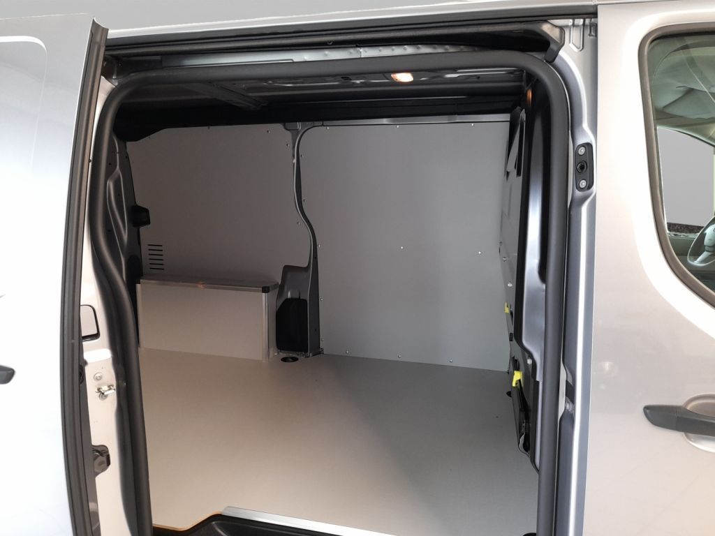 Fahrzeugabbildung Opel Vivaro 2.0 D Cargo M Standheizung, RFK