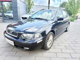 Volvo V401.9DComfort,Klima,Sitzheizung,Hängerk,TÜV NEU - : Hänger