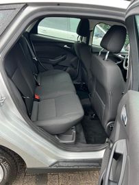 Ford Focus - 12