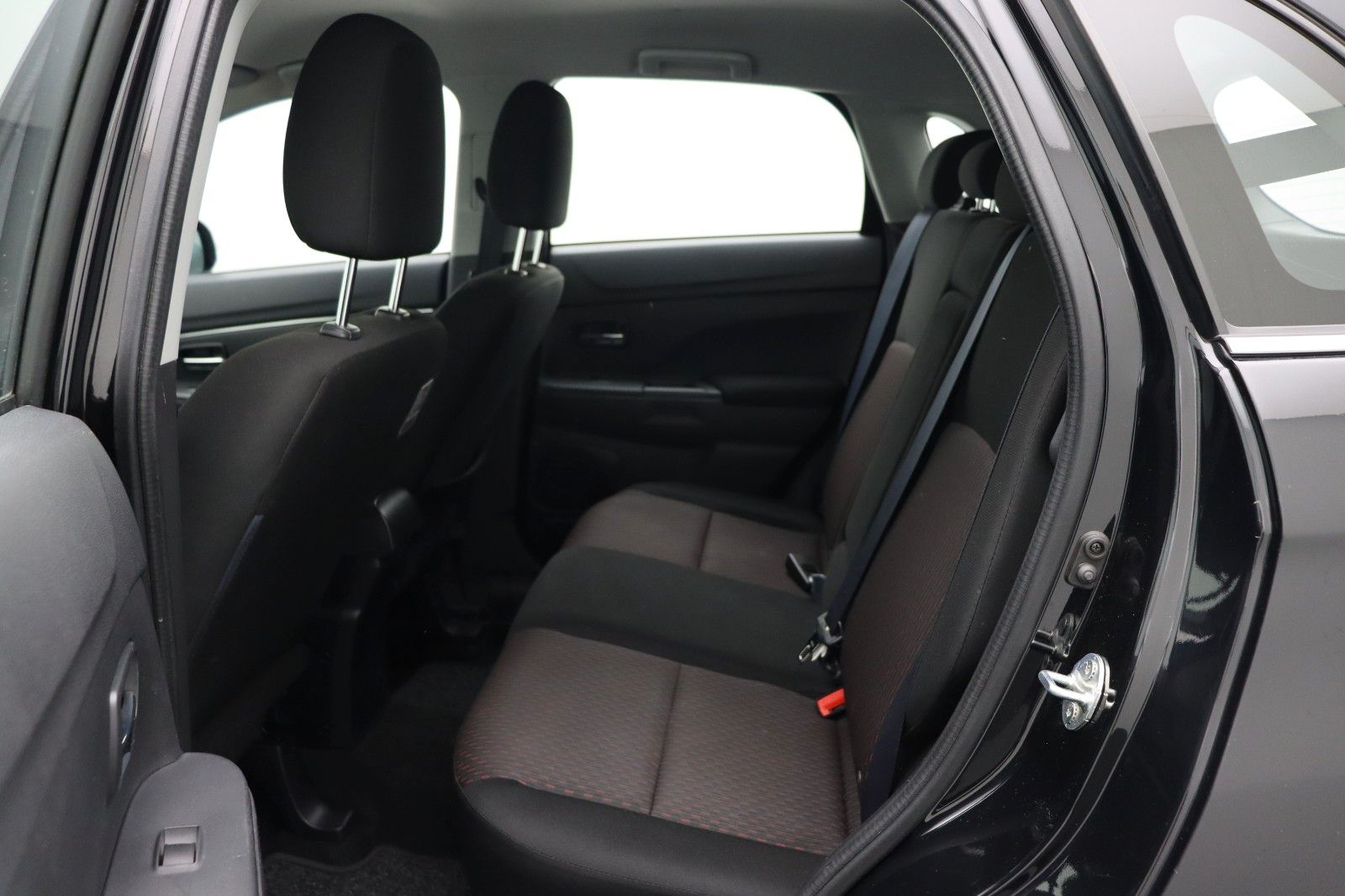 Fahrzeugabbildung Mitsubishi ASX Diamant Edition 1.6 2WD