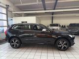 Volvo XC60 R Design AWD D4 EU6d-T 1.Hand StandHZG AHK  - gebrauchte Volvo XC60 aus dem Jahr 2019