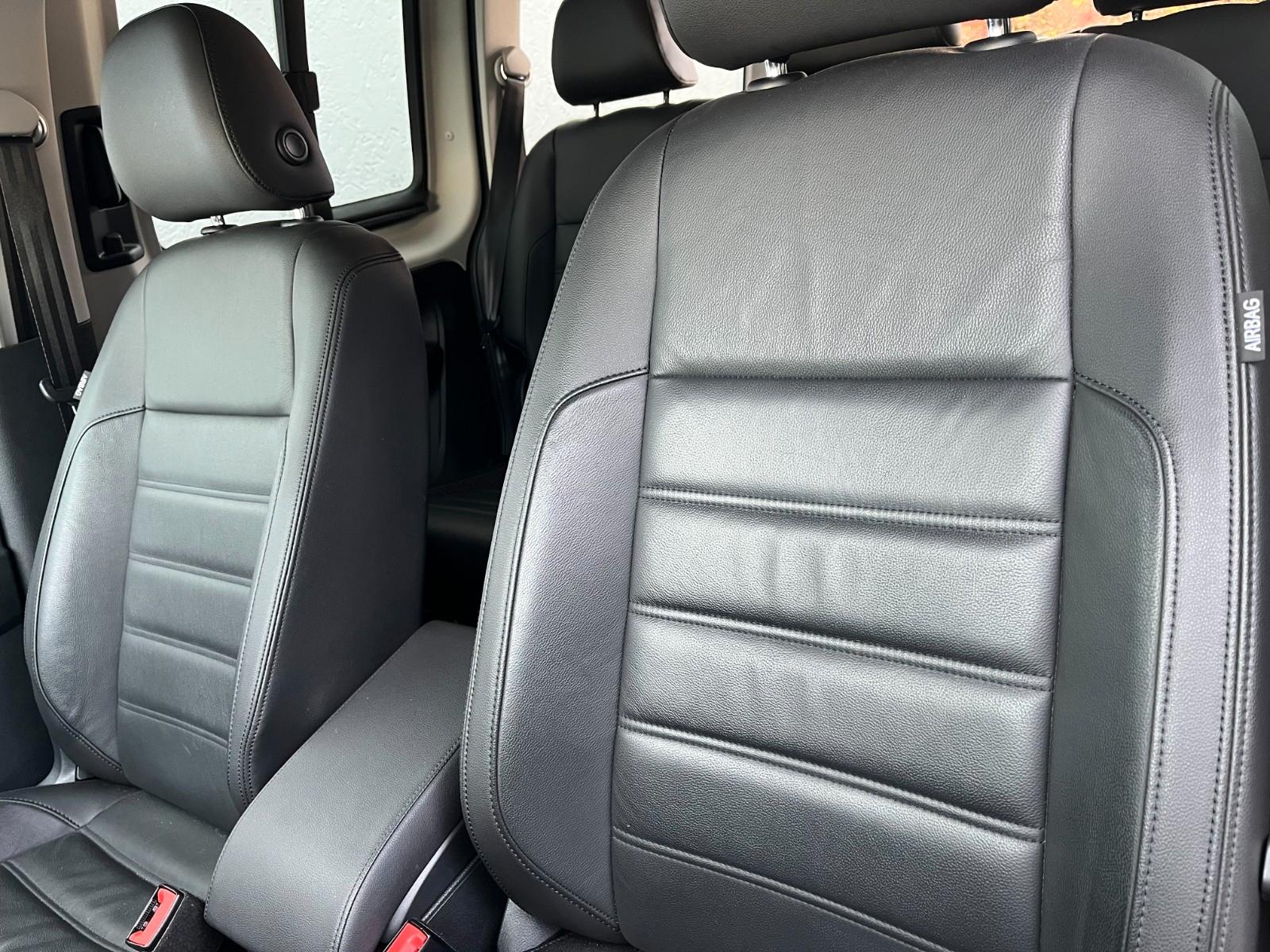 Volkswagen Caddy Maxi DSG Highline Rollstuhlrampe KAM ACC