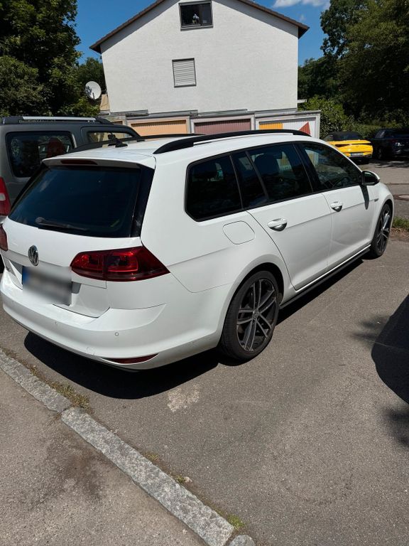 Image of Volkswagen Golf