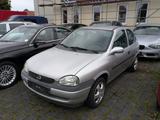 Opel Corsa 1.0 12V EDITION 2000 - Opel Corsa aus 2000: 12v Edition