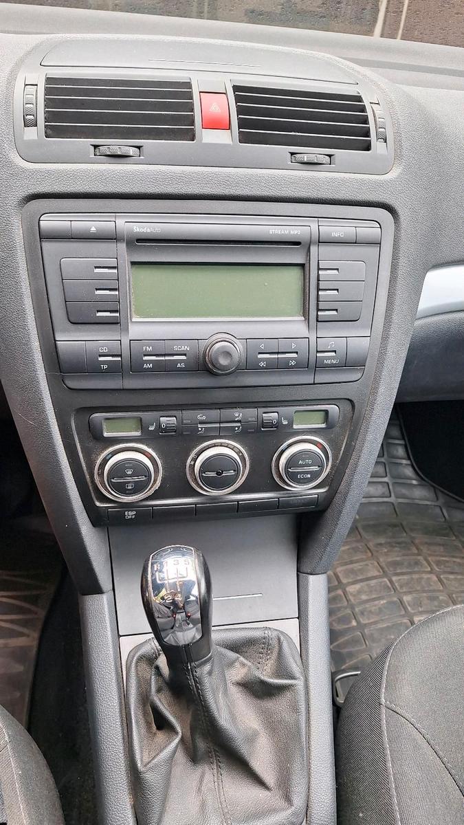 Skoda Octavia 2009 — photo 8