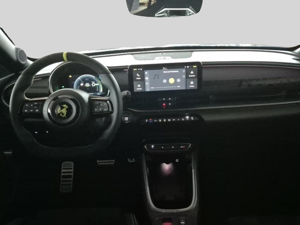 d8efcbc6-885a-4b92-811e-aefab7d6f07d