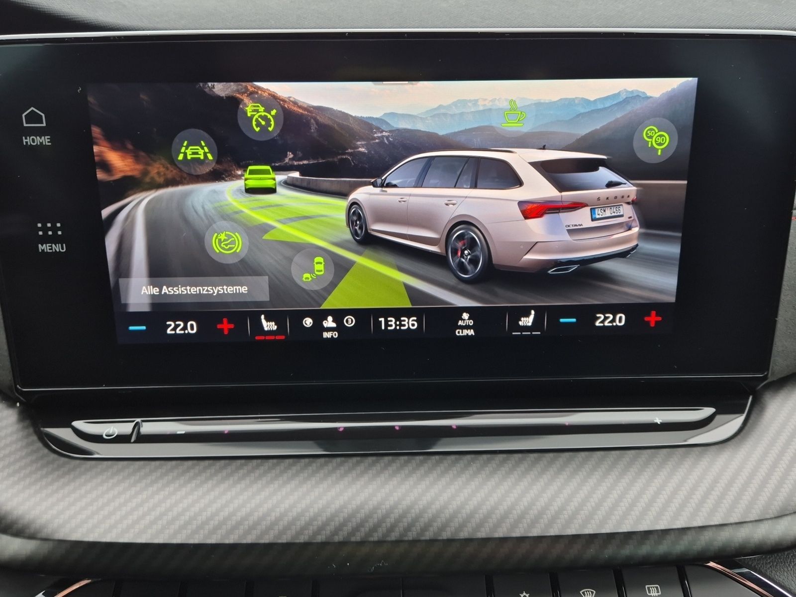 Fahrzeugabbildung SKODA Octavia Combi TDI RS DSG 4x4 Matri Navi AID HUD