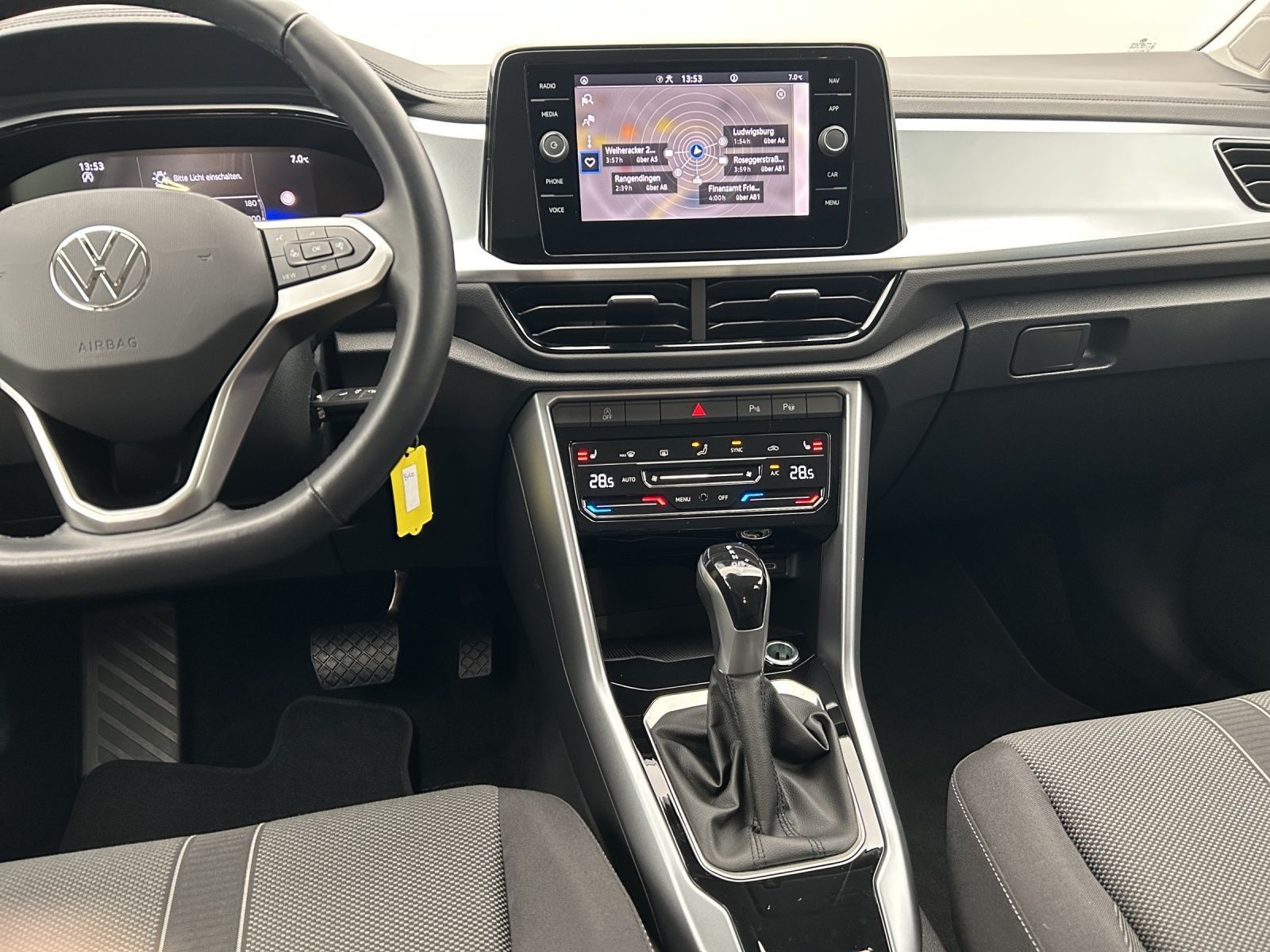 Volkswagen T-Roc - Bild 7