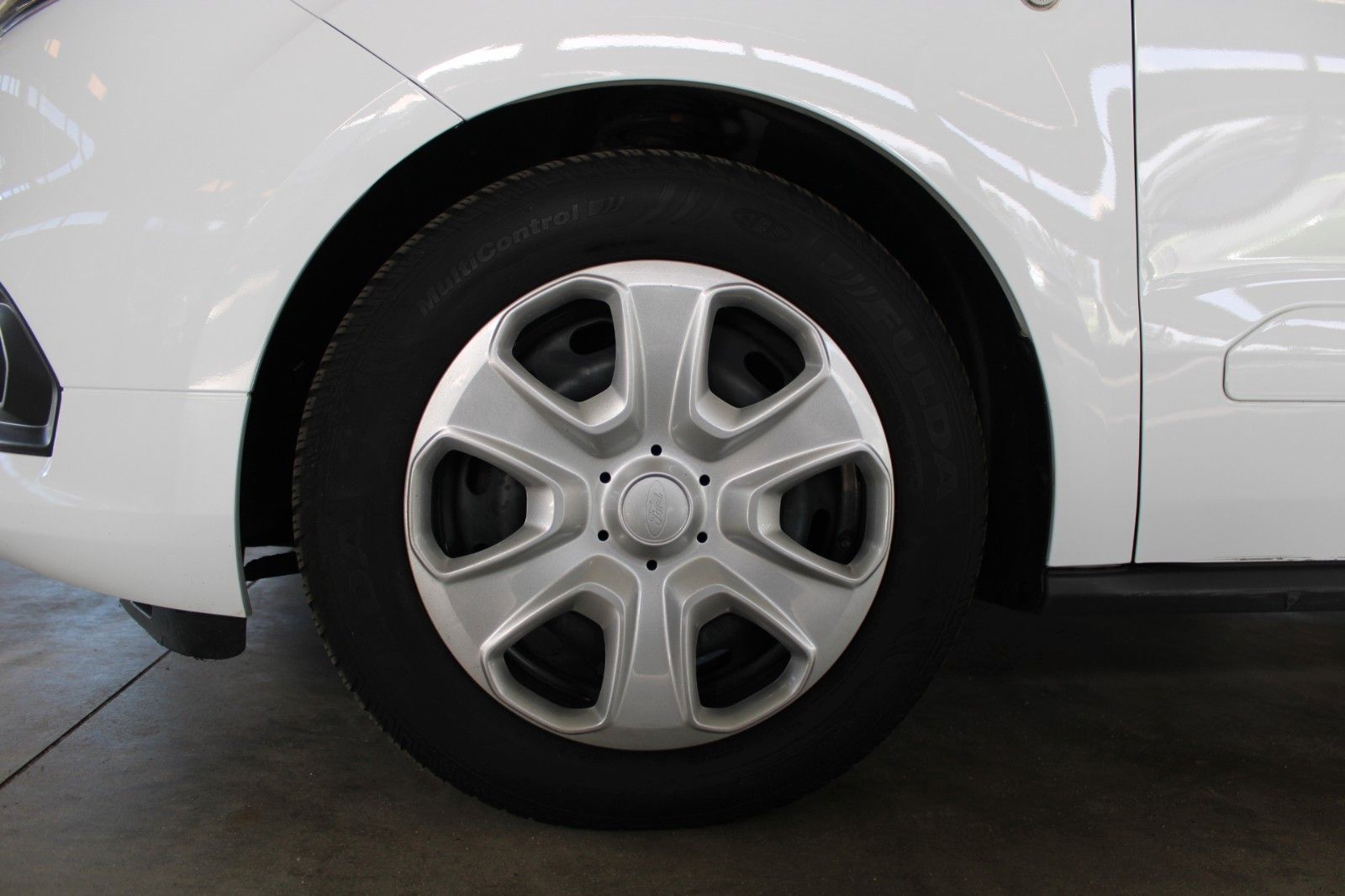 Fahrzeugabbildung Ford Tourneo Courier 1.5 TDCi Trend AHK KLIMA WinterP