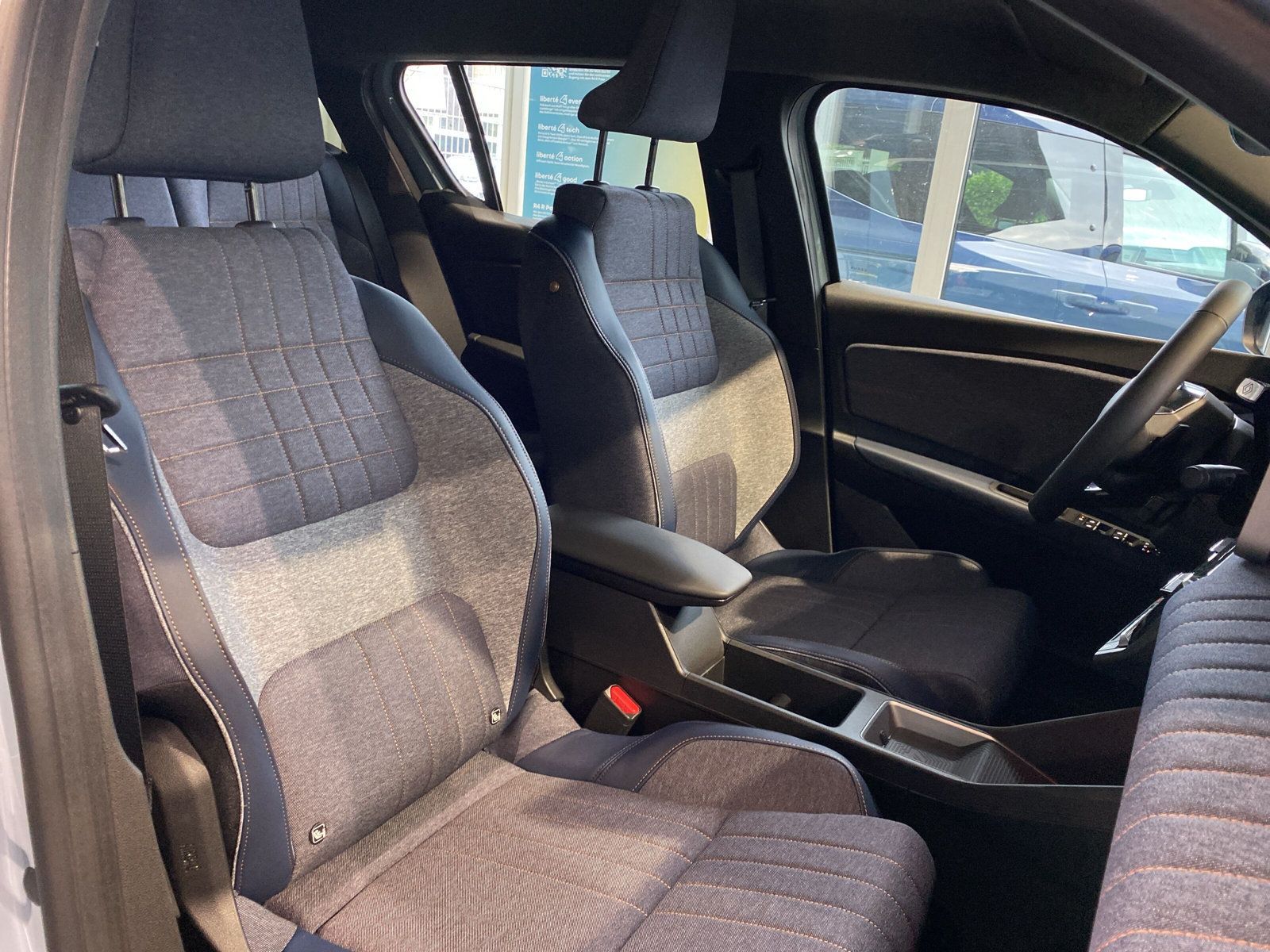 Renault R 4 - Bild 13