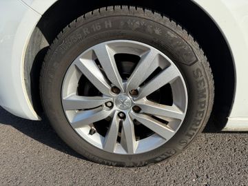 Peugeot 308 Active Pack+Klimaauto+Navi+BT+PDC+Schaltw.