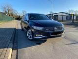 Volkswagen Passat Alltrack 2.0 TDI 4M Leder STHZG 8xRäder - VW Passat Alltrack von privat