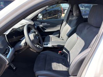BMW X1 xDrive23i M Sportpaket Head-Up HK HiFi DAB