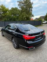 BMW 730d xDrive - *H&K* *AHK*Laser*Massage*Voll - BMW 730 aus 2017