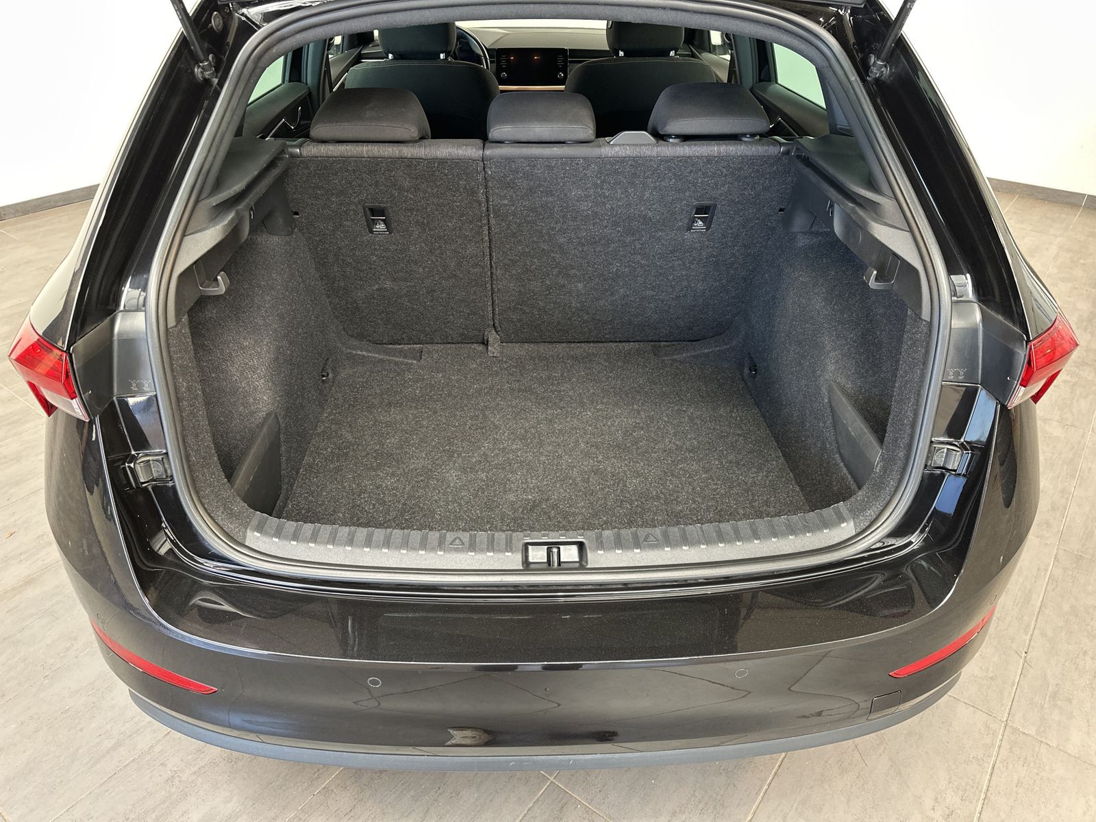 Fahrzeugabbildung SKODA Scala 1.5 TSI DSG Style LED+ACC+KAMERA+SHZ+CARPL