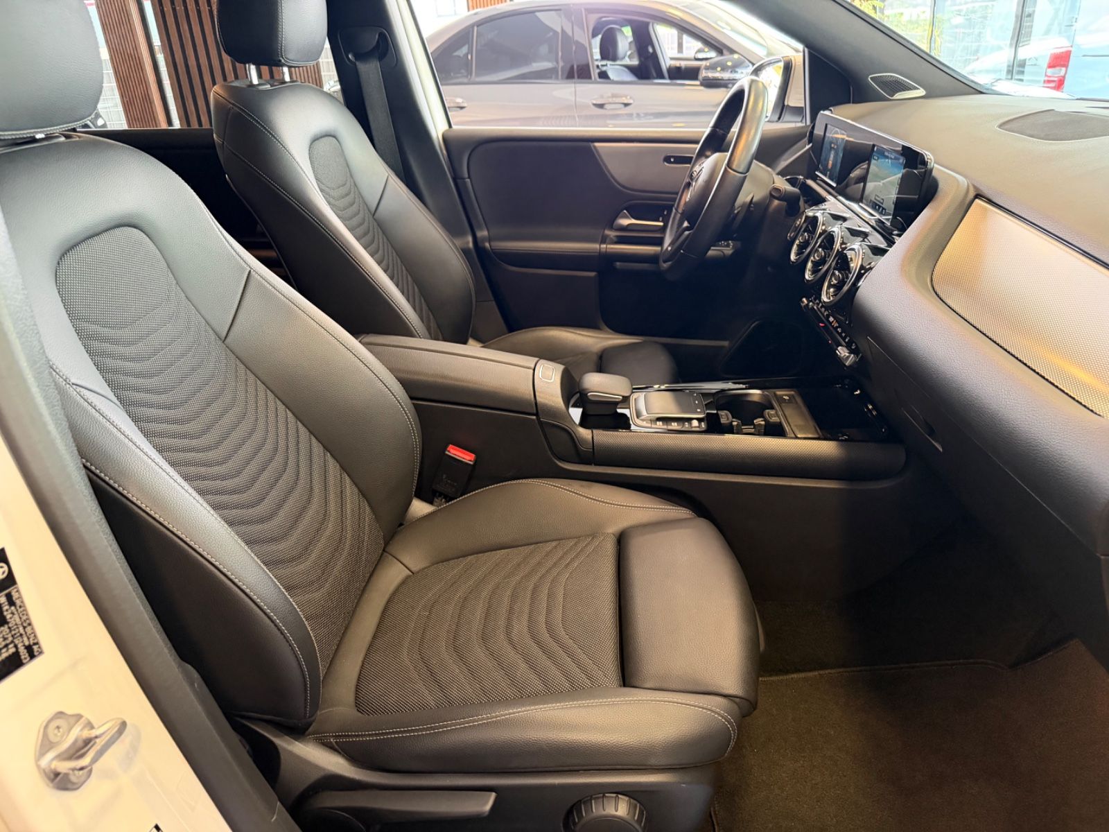 Mercedes-Benz B 200 d AUTOMATIK!! 48tKM!! foto 17