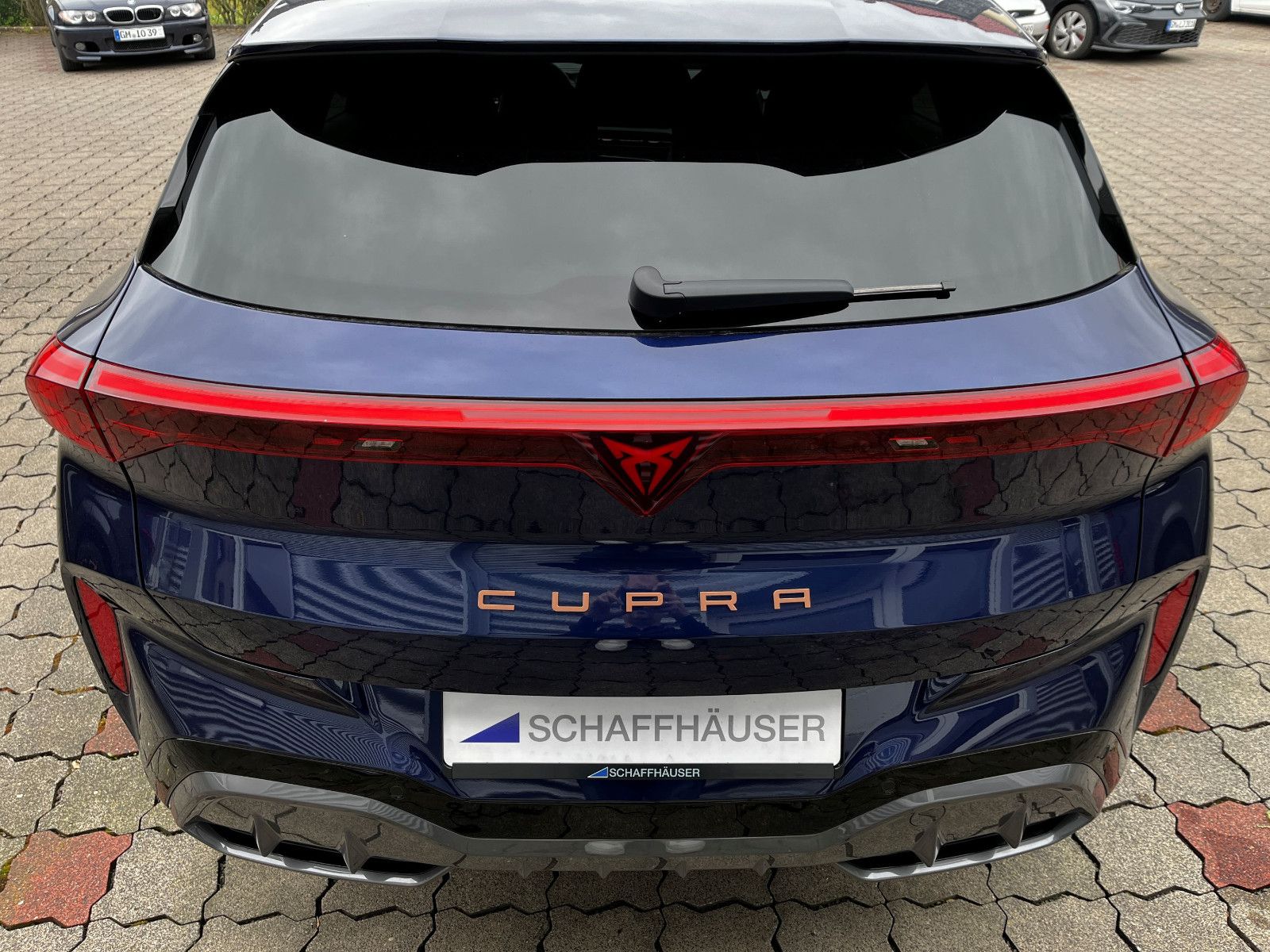 Fahrzeugabbildung CUPRA Terramar 2.0 TSI 4Drive VZ AHK PANO 20" SENN HUP