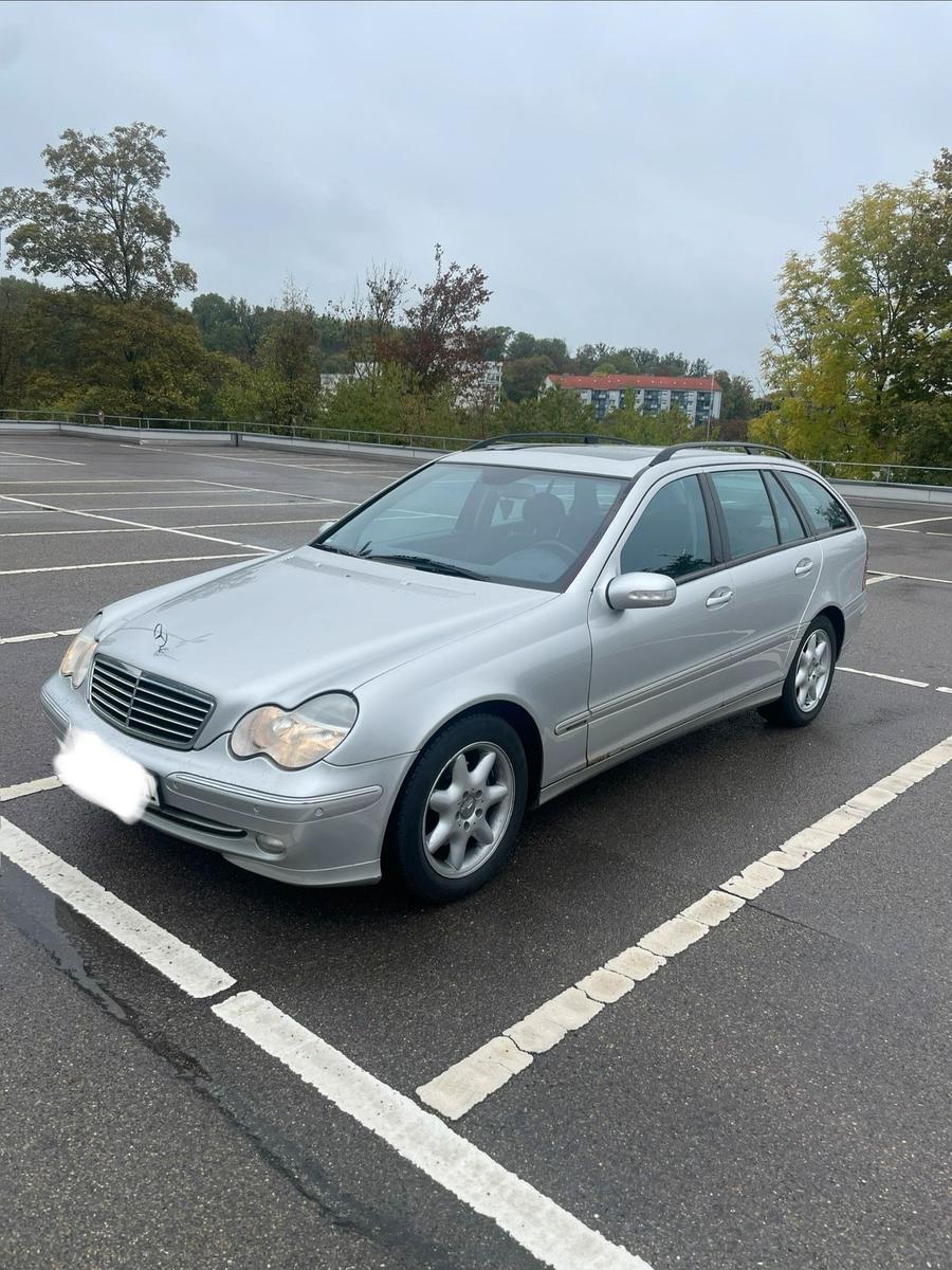 Mercedes-Benz C 220