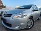 Toyota Auris 1,4-l-D-4D Klimaautomatik,6-Gang,PDC - Toyota Auris mit Diesel-Antrieb: 1.6