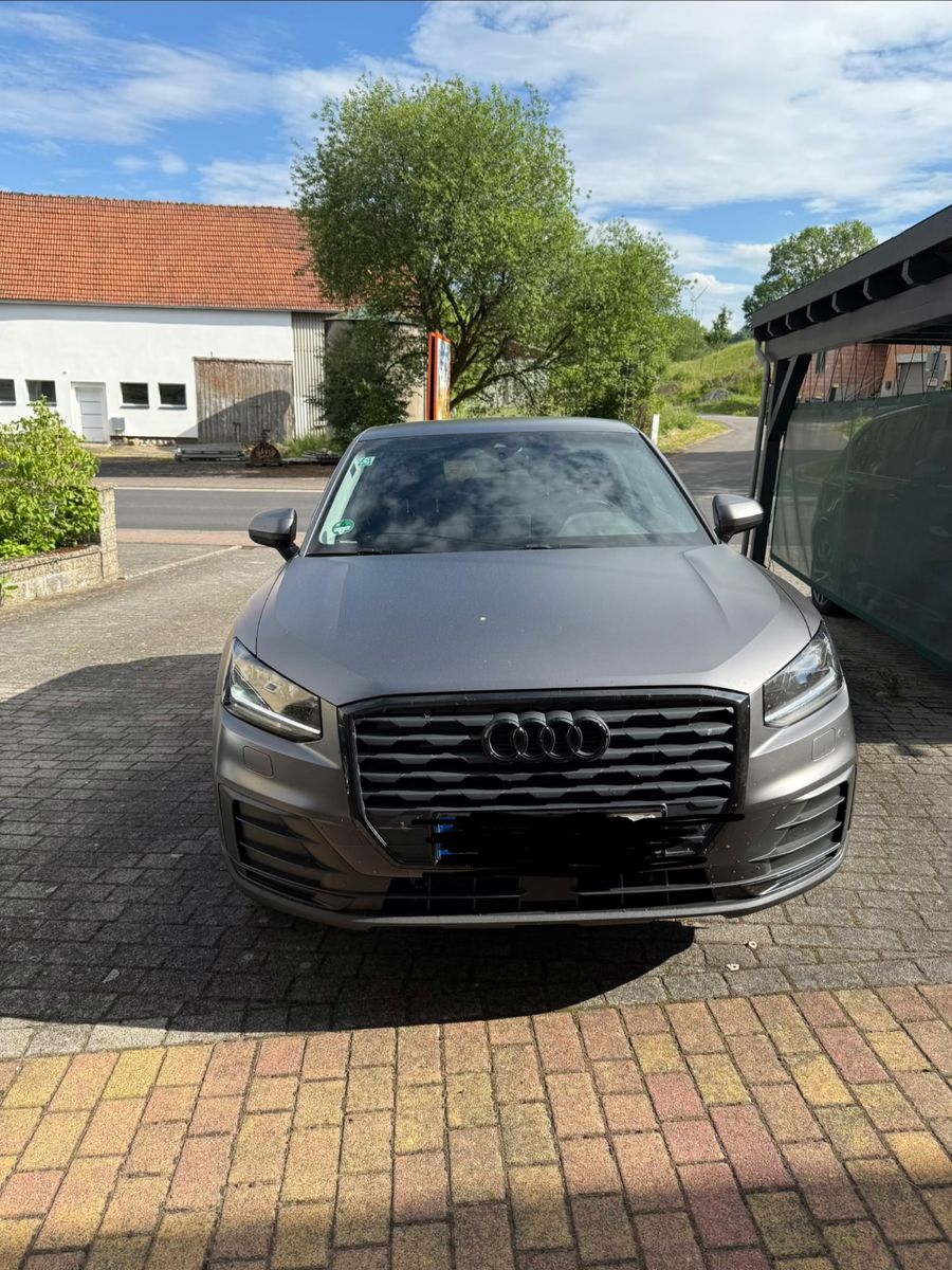 AUDI Q2 1.6 TDI S tronic design design