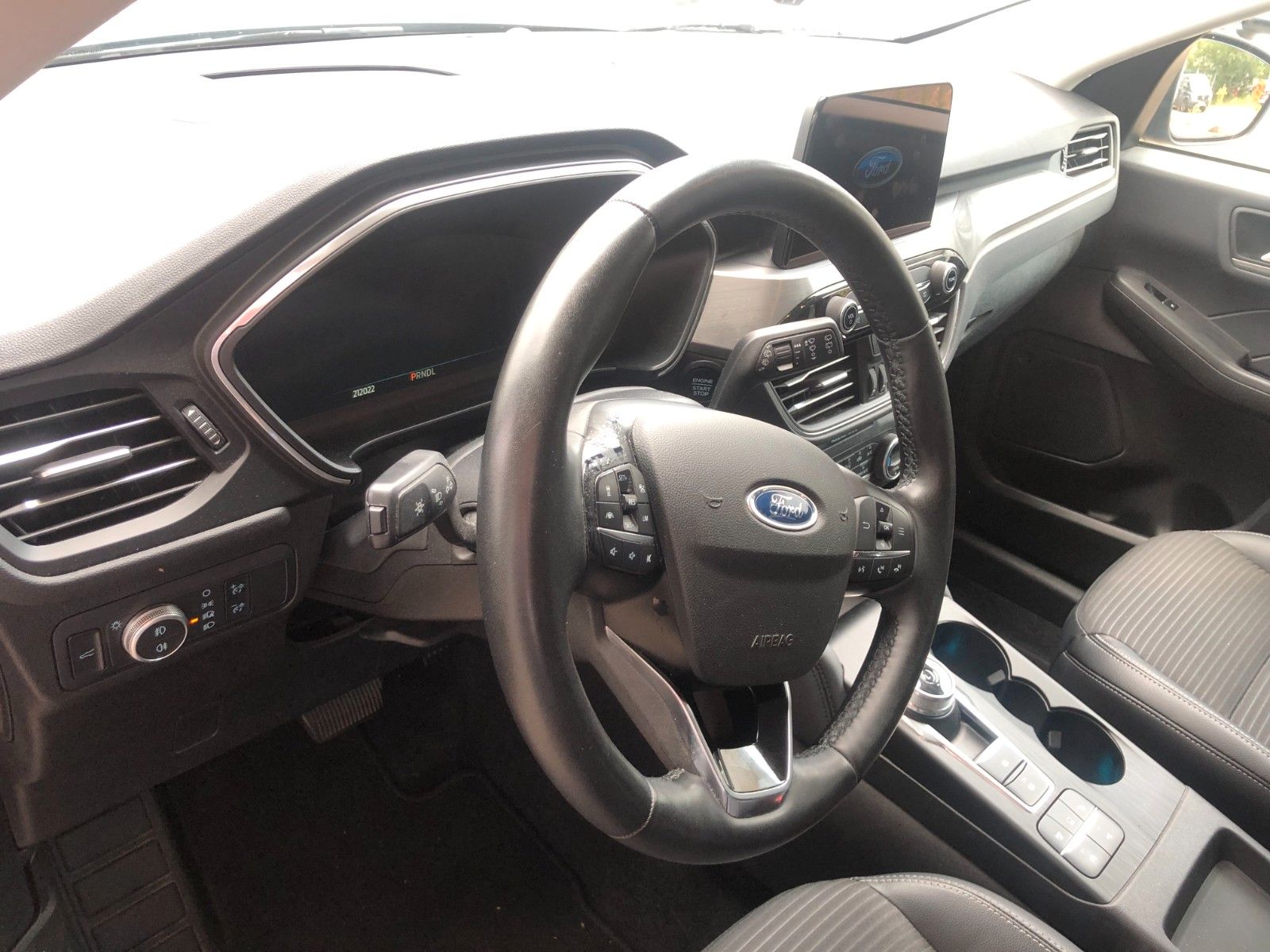 Fahrzeugabbildung Ford Kuga Titanium X