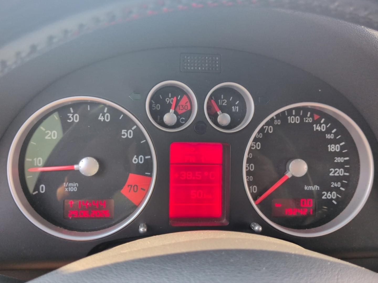 Audi TT Roadster 1.8T*BOSE Leder SHZ el.Verd Klimaaut