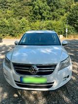Volkswagen VW Tiguan 2.0 Benzin/170 PS / 44 Automatik - Volkswagen Tiguan: 170 Ps