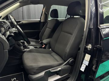 Volkswagen Tiguan - 12