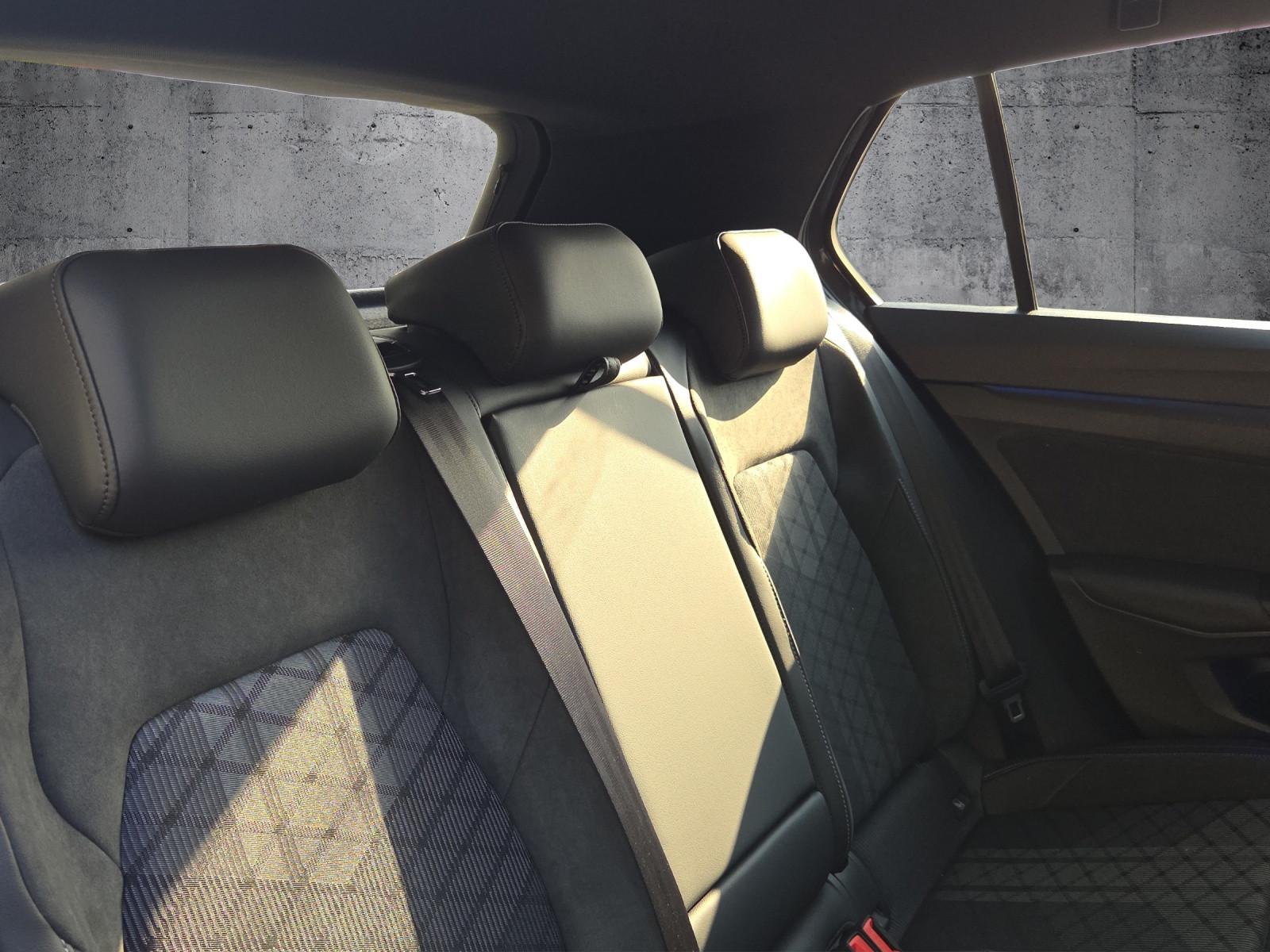 Volkswagen Golf R-Line 1.5 eTSI OPF 7-Gang-DSG RFK, миниатюра 12