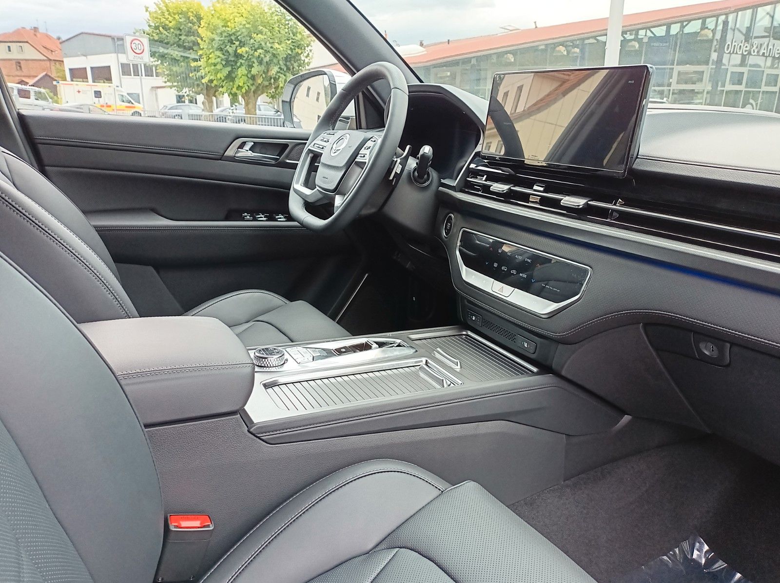 Fahrzeugabbildung KGM REXTON+BLACKLINE+20ZOLL+PANO+360°+KAMERA+LEDER+