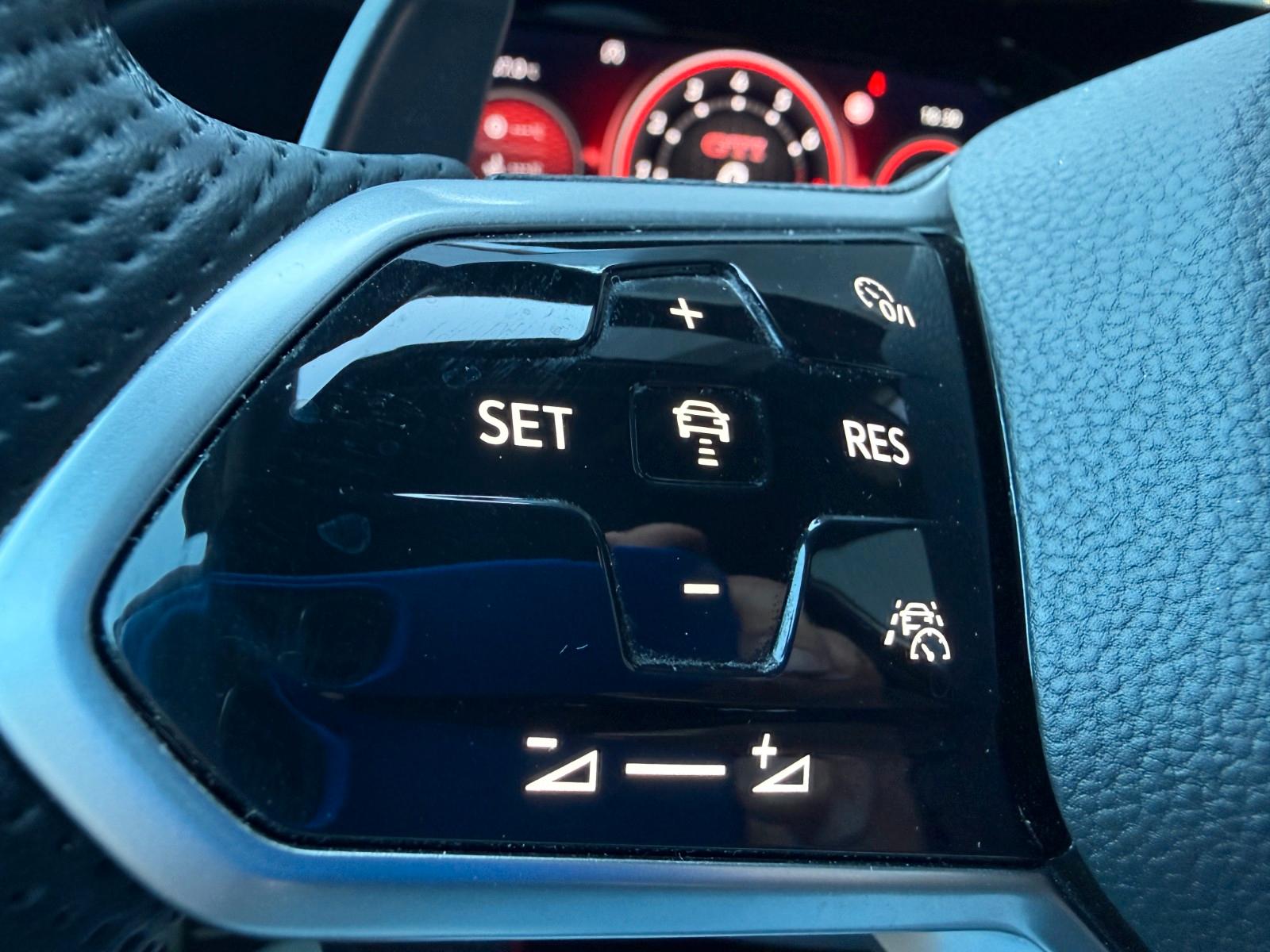 Volkswagen Golf VIII GTI Clubsport H/K Sound 19" IQ DCC HUD, миниатюра 27