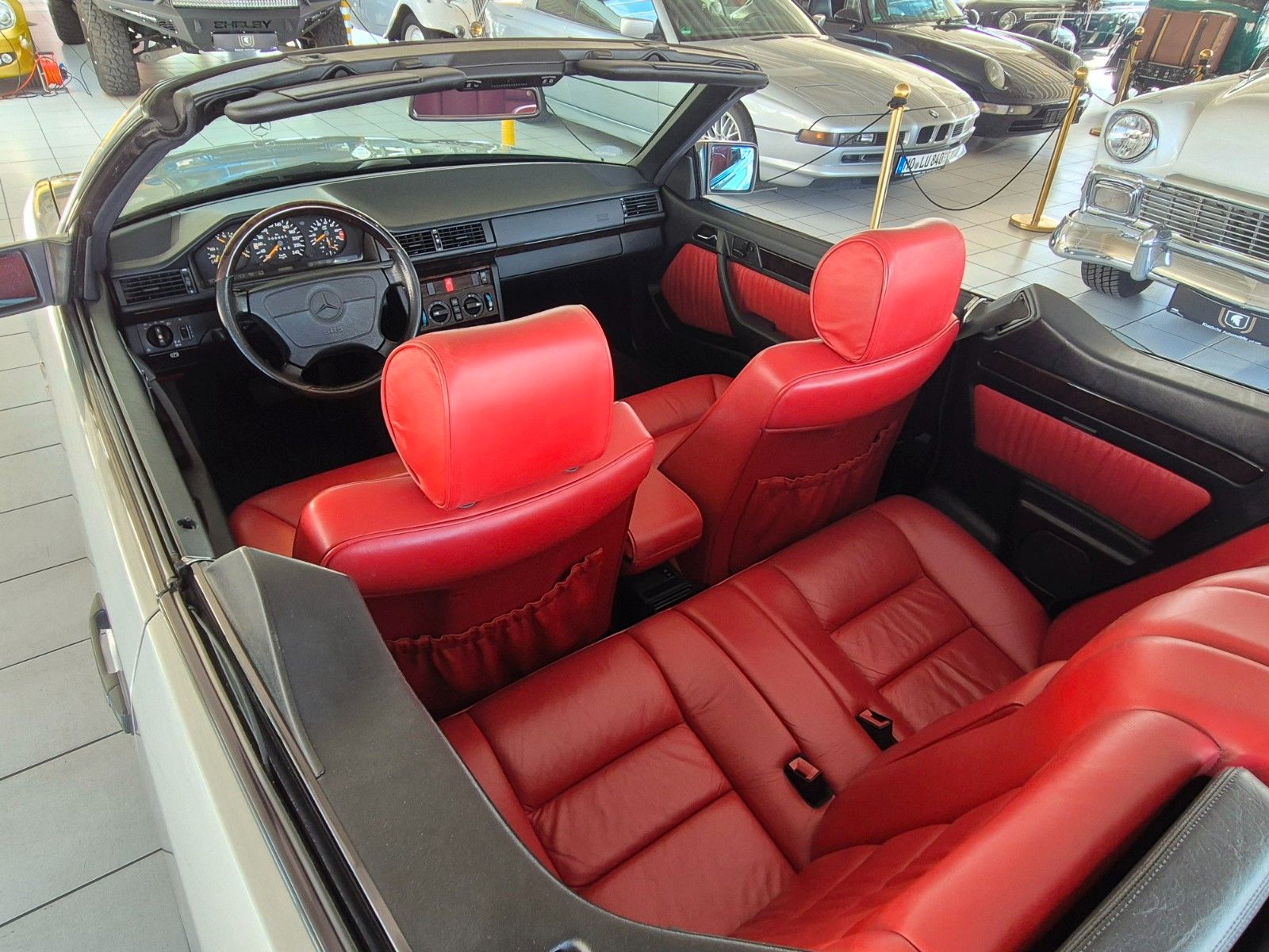 Fahrzeugabbildung Mercedes-Benz E 220 FINAL EDITION/1A Historie+Bestzustand