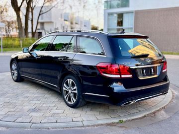 Mercedes E 220 - 7