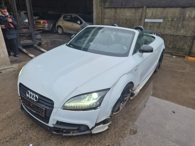 Audi AUDI TT CABRIOLET  2.0 TDI ultra FUL OPT