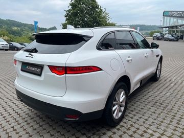Bild 3 Jaguar F-PACE Portfolio AWD Leichter Seitenschaden