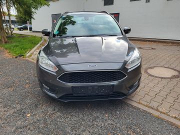 Ford Focus - 1