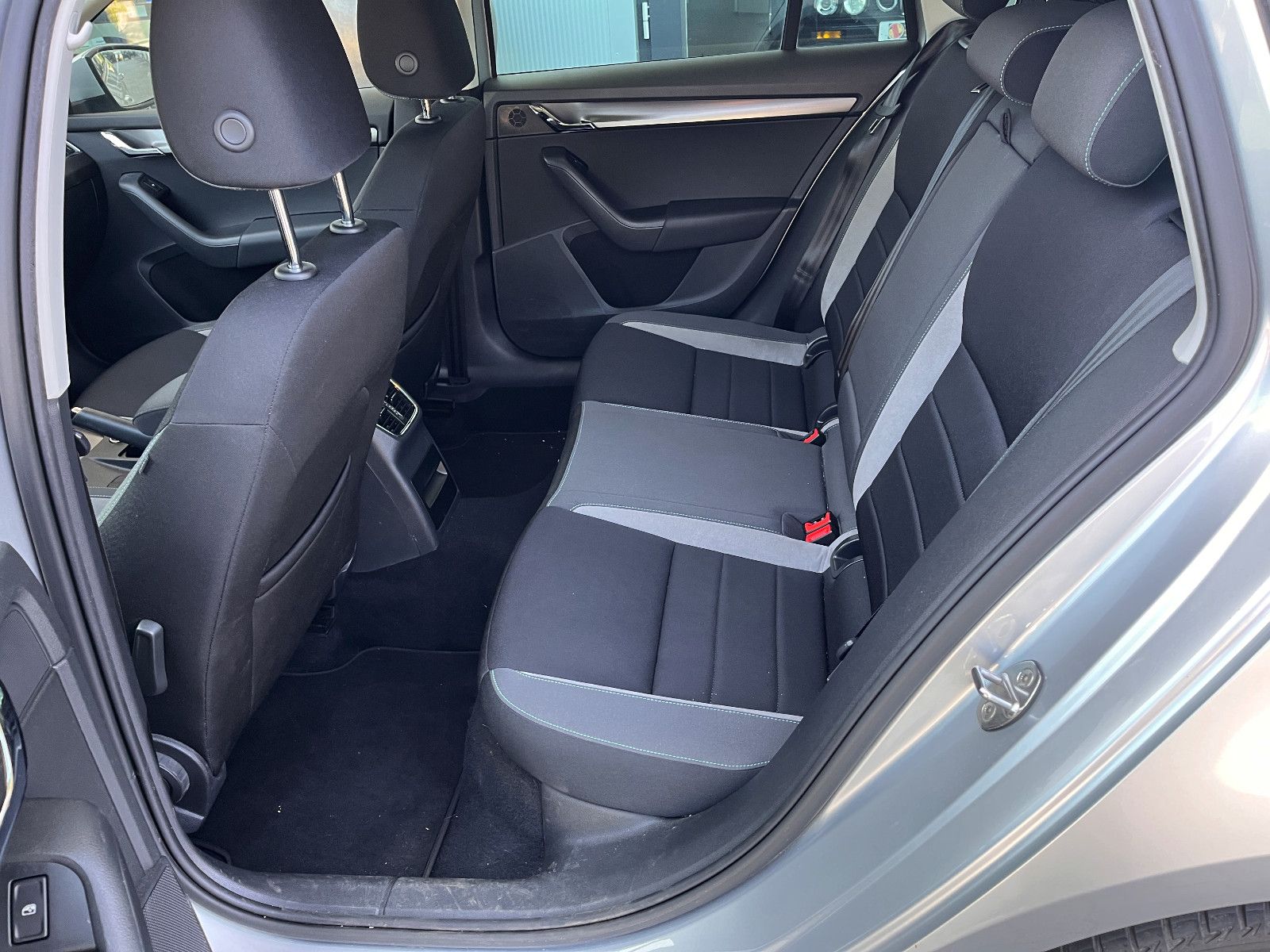 Fahrzeugabbildung SKODA Octavia Combi Joy