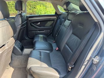 Audi A8 - 9