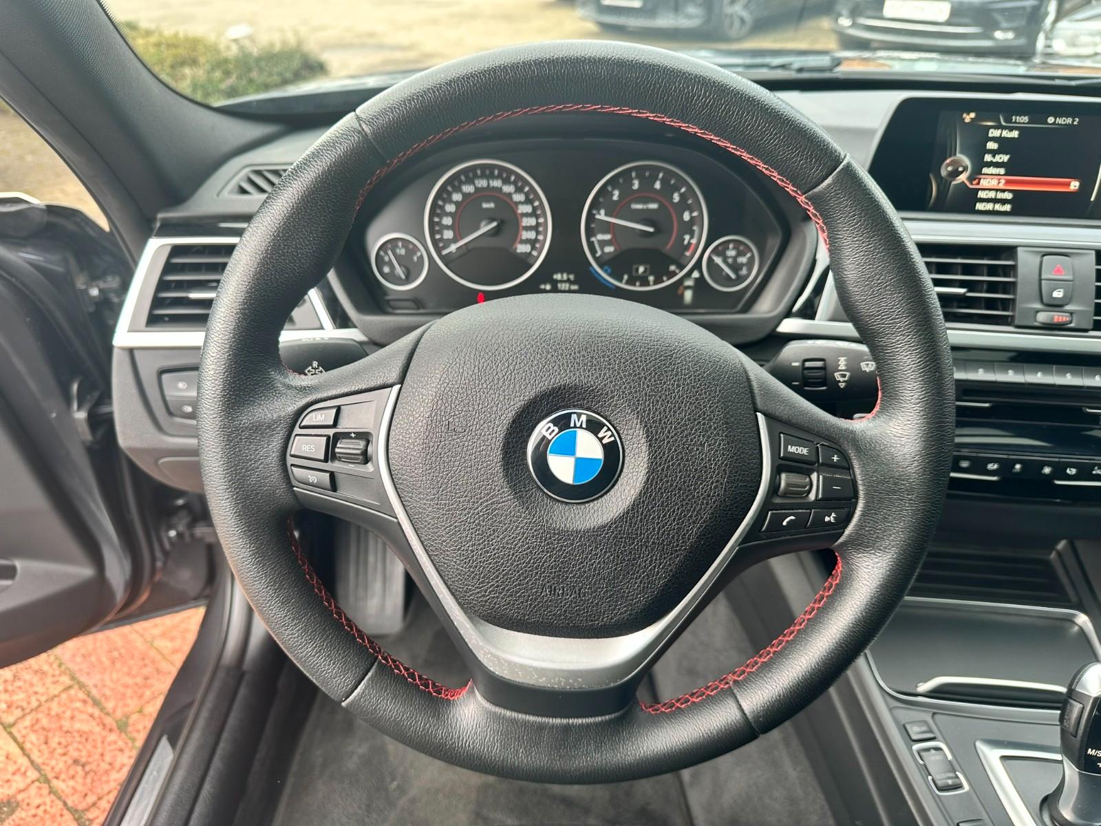 BMW Touring 318 i Sport Line TMP SZH LED NAVI PANO