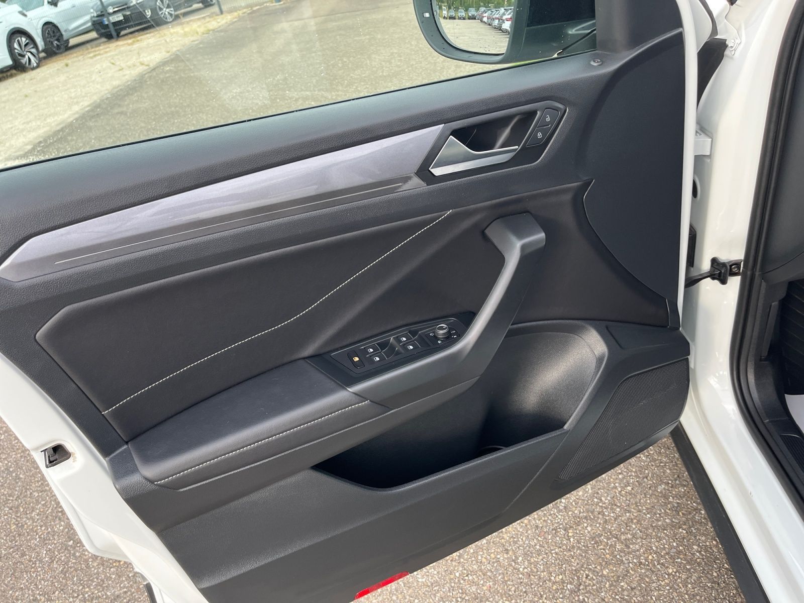 Volkswagen T-Roc - Bild 17