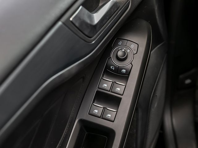 Ford Focus Turnier 1.0 Active Kamera Navi LED